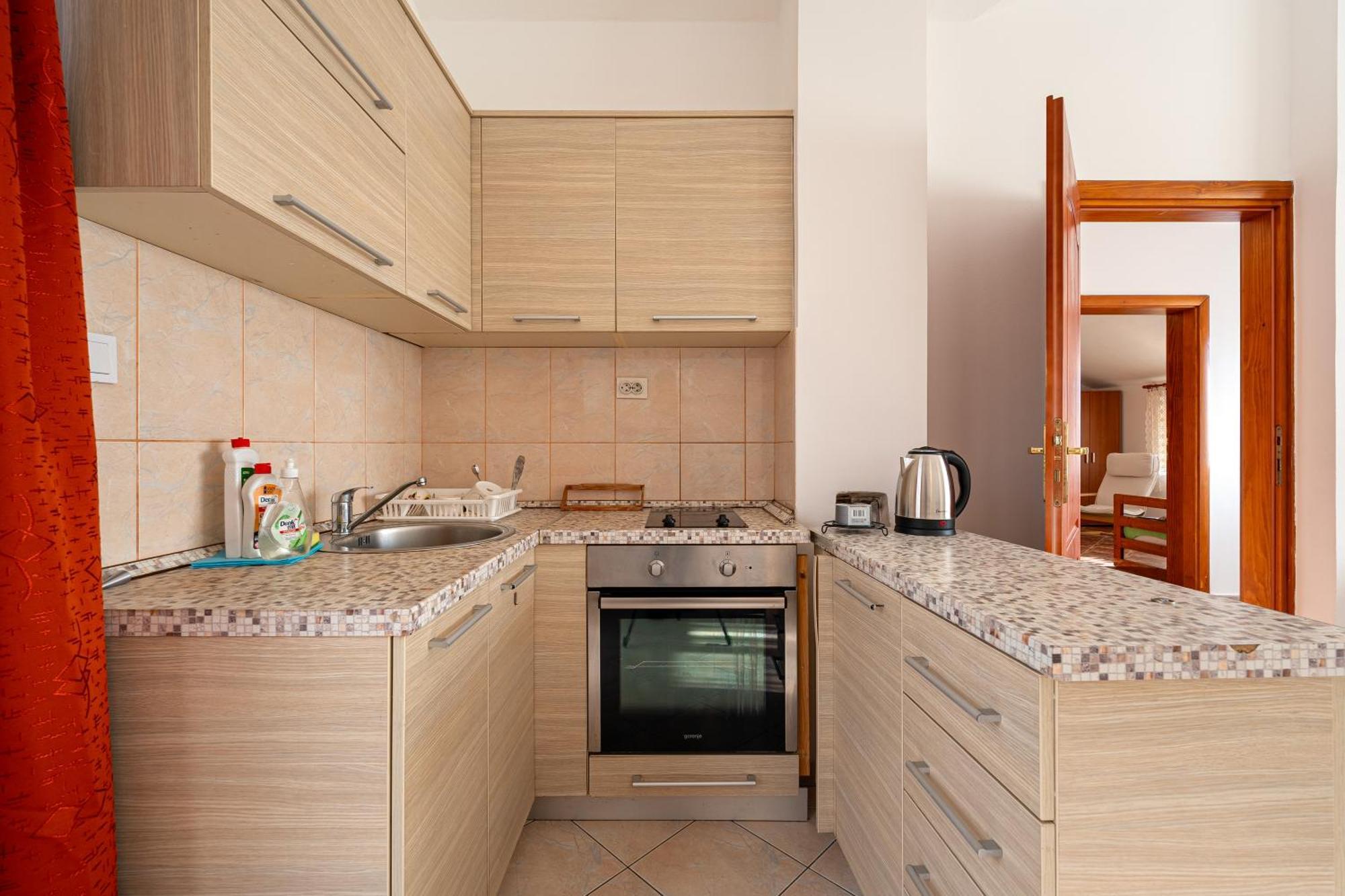 Vladivostok Apartments Tivat Exteriör bild