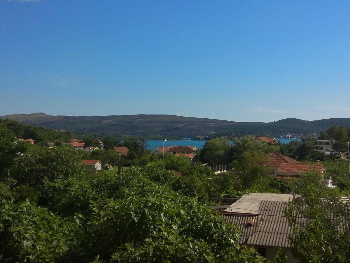 Vladivostok Apartments Tivat Exteriör bild